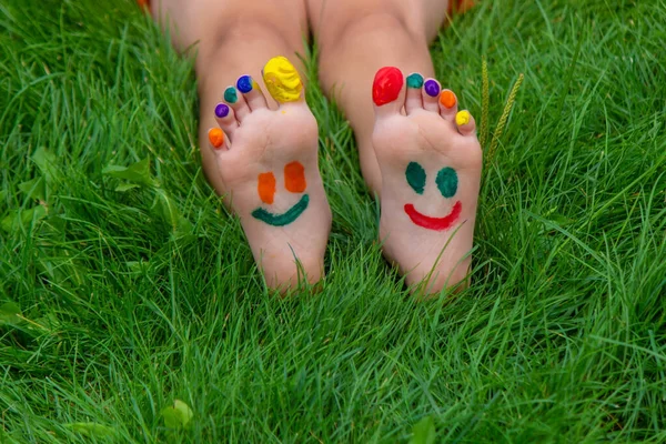 Smile Painted Paints Child Arms Legs Selective Focus — Stock Photo, Image