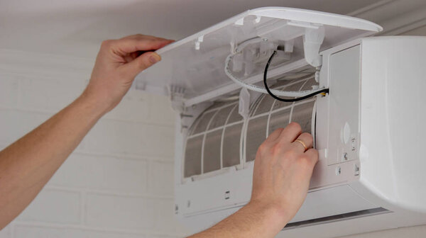 Cleaning Air Conditioner Filter for Better Air Quality.
