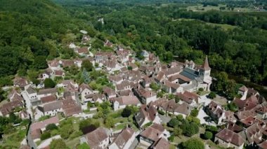 Carennac Fransa 'nın güneyindeki en büyüleyici köylerden biri.