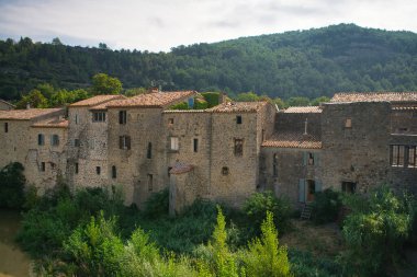 La Grasse ve Villerouge, Fransa 'nın güneyinde muhteşem villalar.