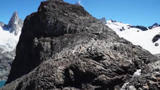 Laguna Sucia Небольшое Ледниковое Озеро Бирюзовой Водой Подножия Cerro Torre — стоковое видео