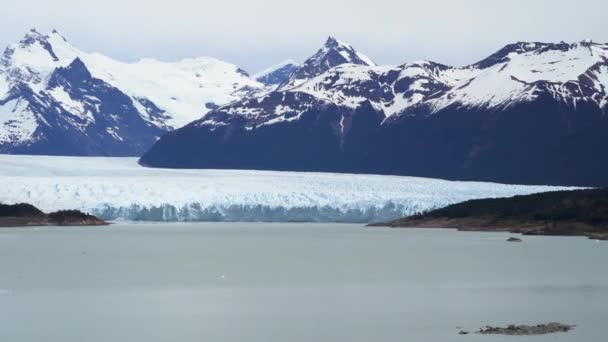 Μπλε Πάγος Του Παγετώνα Perito Moreno Στο Εθνικό Πάρκο Παγετώνων — Αρχείο Βίντεο