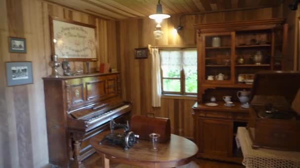 Frutillar Chile 2018 Living Room Wooden Farm House German Colonial — Vídeo de Stock