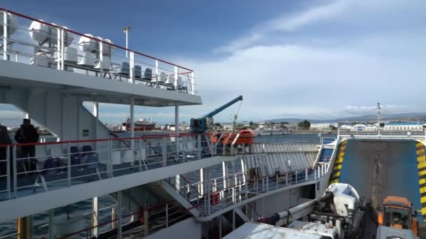 Punta Arenas Chile 2018 Car Ferry Crossing Magellan Strait Punta — Vídeo de stock