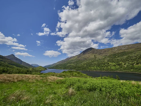Landschaft Des Ikonischen Glencoe Schottischen Hochland Einem Sonnigen Tag Mit — Stockfoto