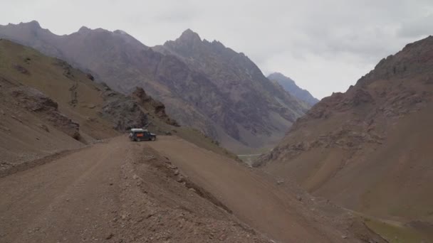 Paso Libertadores Gränsen Till Andes Mellan Chile Och Argentina Slingrande — Stockvideo