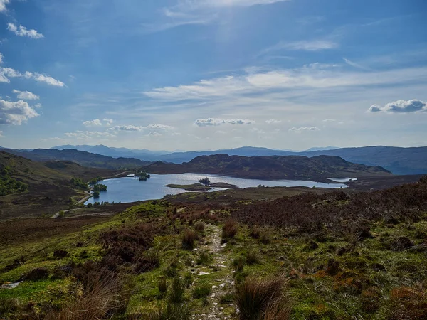 Schöner See Der Landschaft Der Highlands Schottland Einem Sonnigen Tag — Stockfoto