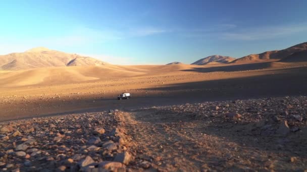 Gün Batımında Şili Deki Tenha Atakama Çölü Nün Kuru Kurak — Stok video