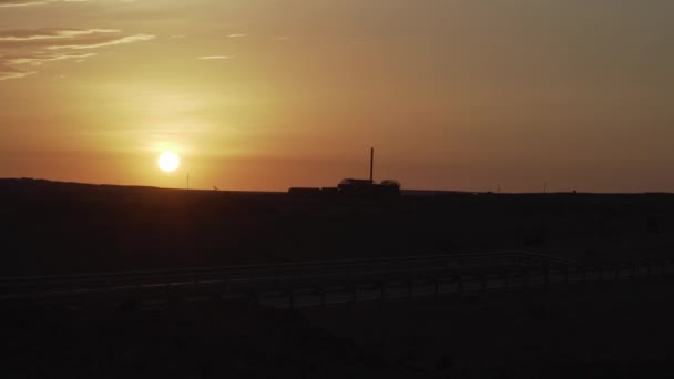 Puesta Sol Sobre Abandonada Zona Minera Salitre Industrial Árido Seco — Vídeo de stock