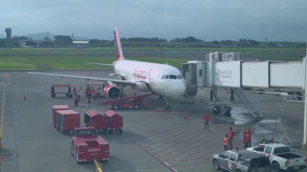 Guayaquil Ekuador 2019 Aeroplane Berdiri Lapangan Terbang Bandara Dan Dimuat — Stok Video