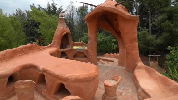 Villa Leyva Colombia 2023 Casa Terracota是一座完全由粘土和陶瓷建成的房子 是哥伦比亚最受欢迎的旅游胜地 — 图库视频影像
