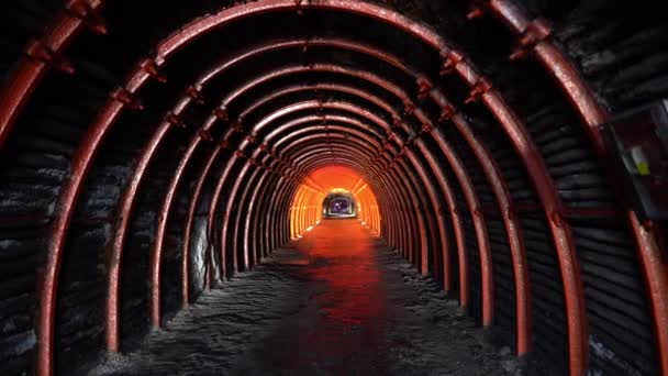 Zipaquira 콜롬비아 2019 Zipaquira의 카톨릭 대성당은 광산의 터널에 지어졌으며 다채로운 — 비디오