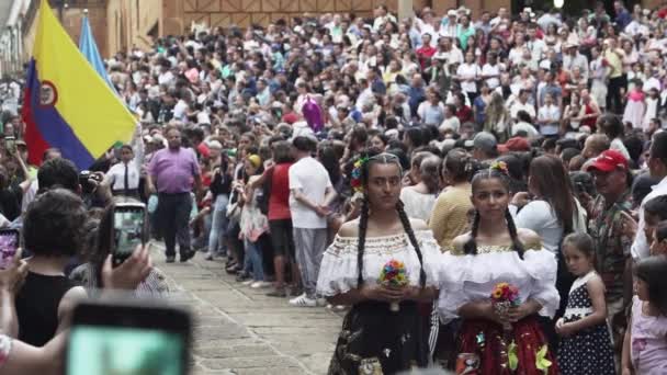 Barichara Colombie 2019 Personnes Tenue Traditionnelle Lors Une Procession Pendant — Video