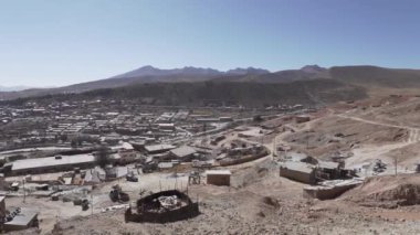 Potosi maden kasabası, Cero Rico 'da, Andes dağlarındaki yüksek gümüşleriyle bilinen bir dağ..
