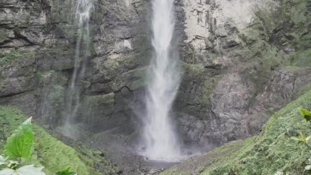 Cataratas Gocta Catarata Del Gocta Son Cascadas Perennes Con Dos — Vídeo de stock