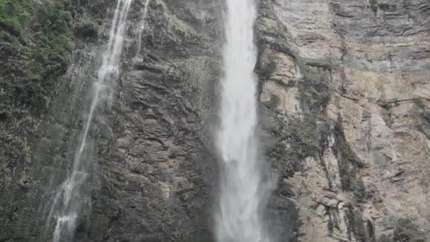 Gocta Cataract Catarata Del Gocta Jsou Trvalé Vodopády Dvěma Kapkami — Stock video