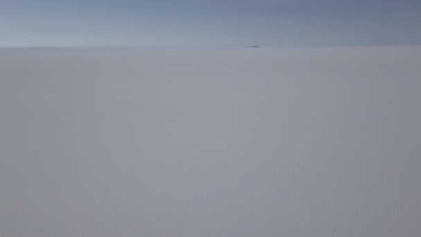 Drone Aéreo Tiro Lago Sal Salar Uyuni Torno Ilha Pescado — Vídeo de Stock