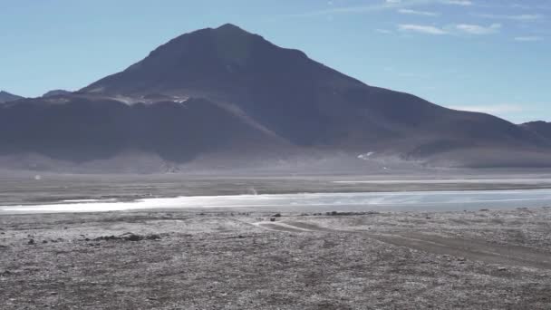 Laguna Verde Blanca Paisaje Árido Cerca Del Volcán Licancabur Gran — Vídeos de Stock