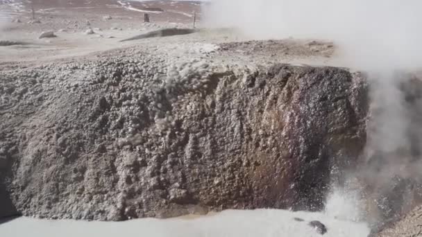 Attività Vulcanica Con Fumarole Fanghi Presso Geyser Del Sol Manana — Video Stock