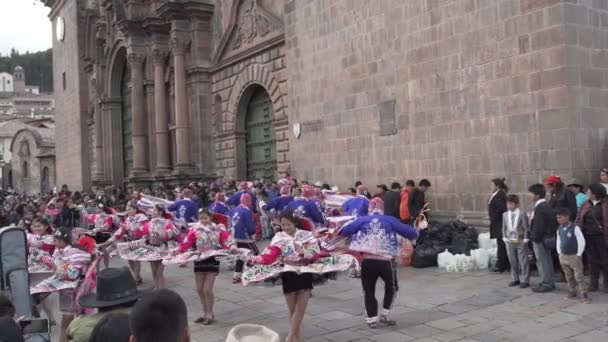 Cuzco Peru 2019 Indigenous People Performing Dance Music Colorful Attire — Stock Video