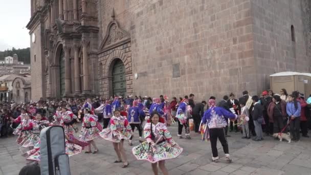 Куско Перу 2019 Корінні Жителі Які Виконують Танці Музику Барвистому — стокове відео