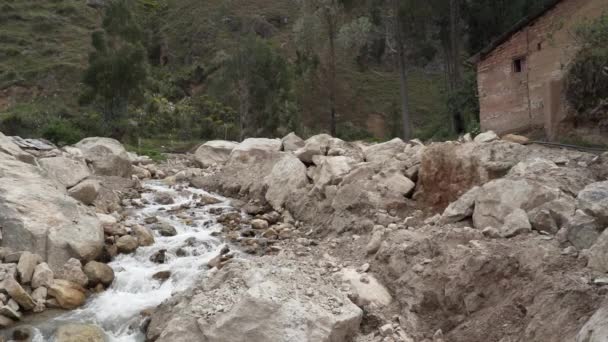 Deslizamiento Tierra Deslizamiento Rocas Cerca Del Canon Del Pato Las — Vídeos de Stock