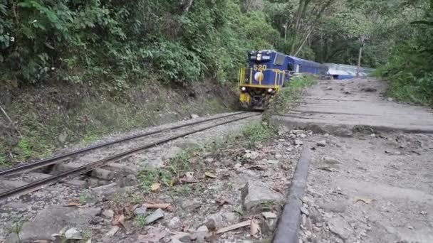Aguas Calientes Peru 2023 Pociąg Kolejowy Cuzco Machu Picchu Pueblo — Wideo stockowe