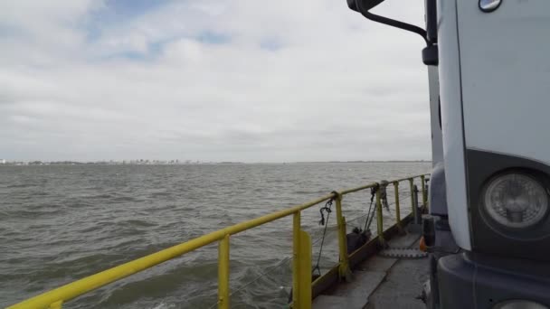 Ferry Coches Que Conecta Ambos Lados Del Río Grande Sul — Vídeos de Stock