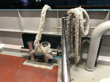 Limanda tipik bir gemi bağlanması