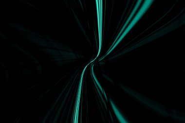 Açık mavi kıvrımlı koyu arkaplan. Siyah arkaplan üzerinde mavi ışıklandırılmış çizgi dokusuna sahip soyut illüstrasyon.