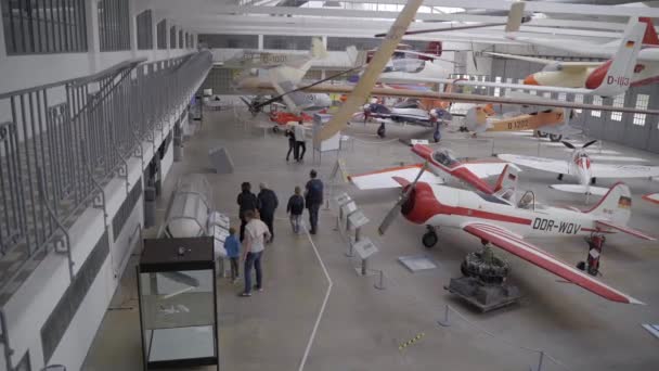 2022年10月23日 慕尼黑 Deutsches Museum Flugwerft Schleissheim博物馆德国飞机和飞机博物馆 机场内的博物馆 收集60架飞机和直升机的古董 — 图库视频影像