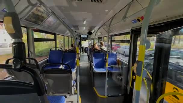 Ноября 2022 Года Германия Мюнхен Городской Автобус Пути Снятый Внутри — стоковое видео