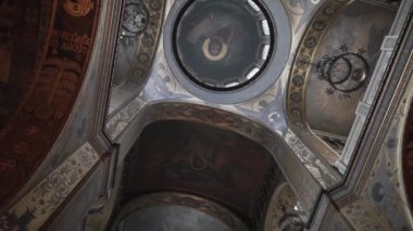 15 Ekim 2020. Ukriana. Kiev. St. Volodymyr Katedrali. Kyiv 'de, Kmirskiy Sobor' da. Kiyv 'deki Aziz Volodymyrs Kilisesi. Büyük simgeler ve Ukrayna Ortodoks Kilisesi. Hıristiyanlık, provanjizm. 
