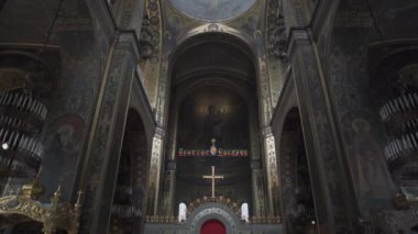 10 Kasım 2020. Kiev. Ukrayna. Katedral Katedrali. İç mekan. Ortodoks Tapınağı. İçeri gir. Kyiv 'deki St. Hughmirs Katedrali' nin dekorasyonu. Ukrayna Ortodoks Kilisesi 'nin önemli simgeleri. 