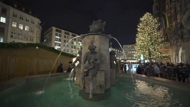 Fischbrunnen Marienplatz Munchen Bayern Deutschland December 2022 Fish Fountain Evening — Stock Video