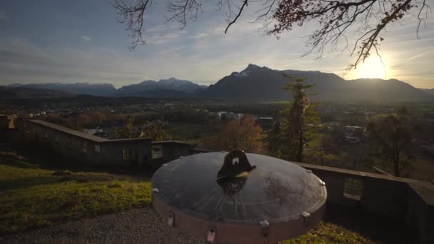 Mountain View Monchsberg Hill Pointer Compass Sunset Sunny Winter Weather — Video