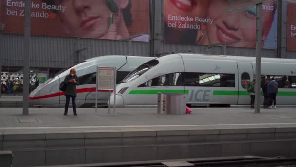 March 2022 Munich Germany Deutsche Bahn Ice Train Stands Munich — 비디오