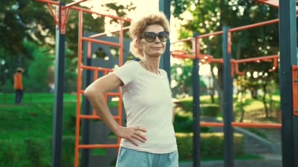 Mature Woman Warming Workout Outdoor Gym Summer Elderly Female Doing — Stock Video