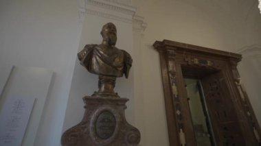 Bayerisches Ulusal Müzesi Münih, Bavyera, Almanya 10 Ocak 2023. Bavyera Ulusal Müzesi. Müze içinde sergileniyor. Münih 'te kültür ve tarih. Wittelsbach kraliyet hanedanı. 