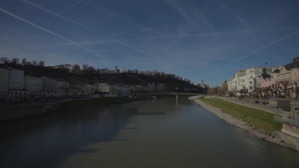 Diciembre 2022 Salzburgo Austria Paisaje Urbano Sobre Río Salzburgo Soleado — Vídeos de Stock