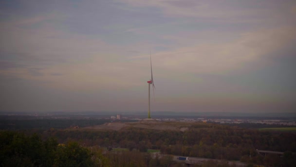 Fuente Ecológica Energía Zipline Frottmaninger Berg Turbina Frottmaninger Mullberg Molino — Vídeo de stock