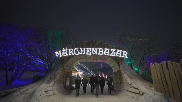 2022年12月20日 慕尼黑 蒙琴的Marchenbazar圣诞市场慕尼黑奥林匹克公园的Marchenbazar Weihnachtsmarkt 奥林匹克公园冬季博览会 — 图库视频影像