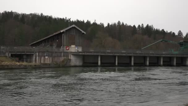 Fischtreppe Grunwalder Stauwehr Forst Bayerbrunn Hydro Power Station Fish Passage — Vídeos de Stock
