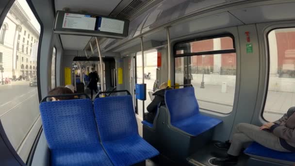 Münih Almanya Munchen Deutschland Tramvayın Içi Muenchen Mavi Koltuklu Bir — Stok video