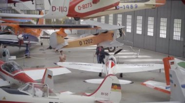 23 Ekim 2022. Almanya. Münih. Alman Müzesi Flugwerft Schleissheim. Alman Uçak ve Uçak Müzesi 'nde. Havaalanı bölgesindeki müze. 60 uçak ve helikopterin klasik koleksiyonu