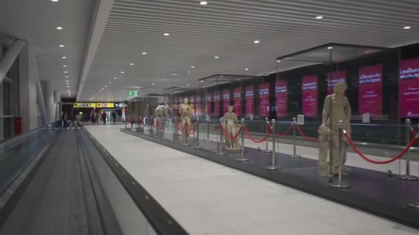 2023年10月7日罗马 意大利 罗梅罗 菲奥米奇诺 莱昂纳多 意大利罗马新的国际机场Fco 罗姆人的现代欧洲机场候机楼 — 图库视频影像