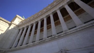 Roma, İtalya. Anavatanın sunağı. Venedik meydanı. Piazza Venezia Roma 'daki Campidoglio tepesinde yer alıyor. Capitoline Tepesi. Atrio della liberta. Sacrario delle bandiere. 