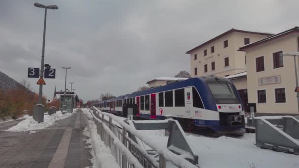November 2023 Bavaria Germany Schliersee Railway Station Winter Snow Bahnhof — Stock Video