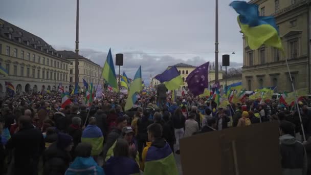 Лютого 2023 Мюнхен Оденплац Німеччина Демонстрація Біженців України Проти Вторгнення — стокове відео