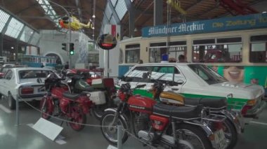 20 Kasım 2022. Münih. Almanya. Verkehrszentrum Deutsches Müzesi. Tarihte bilinen koleksiyon ve araçlar Münih taşımacılık müzesine. Müze kategorisi: Trafik ve teknoloji. 